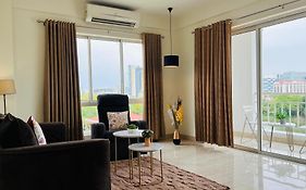 Olive Service Apartments New Town